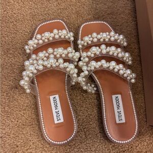 Steve Madden Pearl Embellished Sandals - Cream and Tan